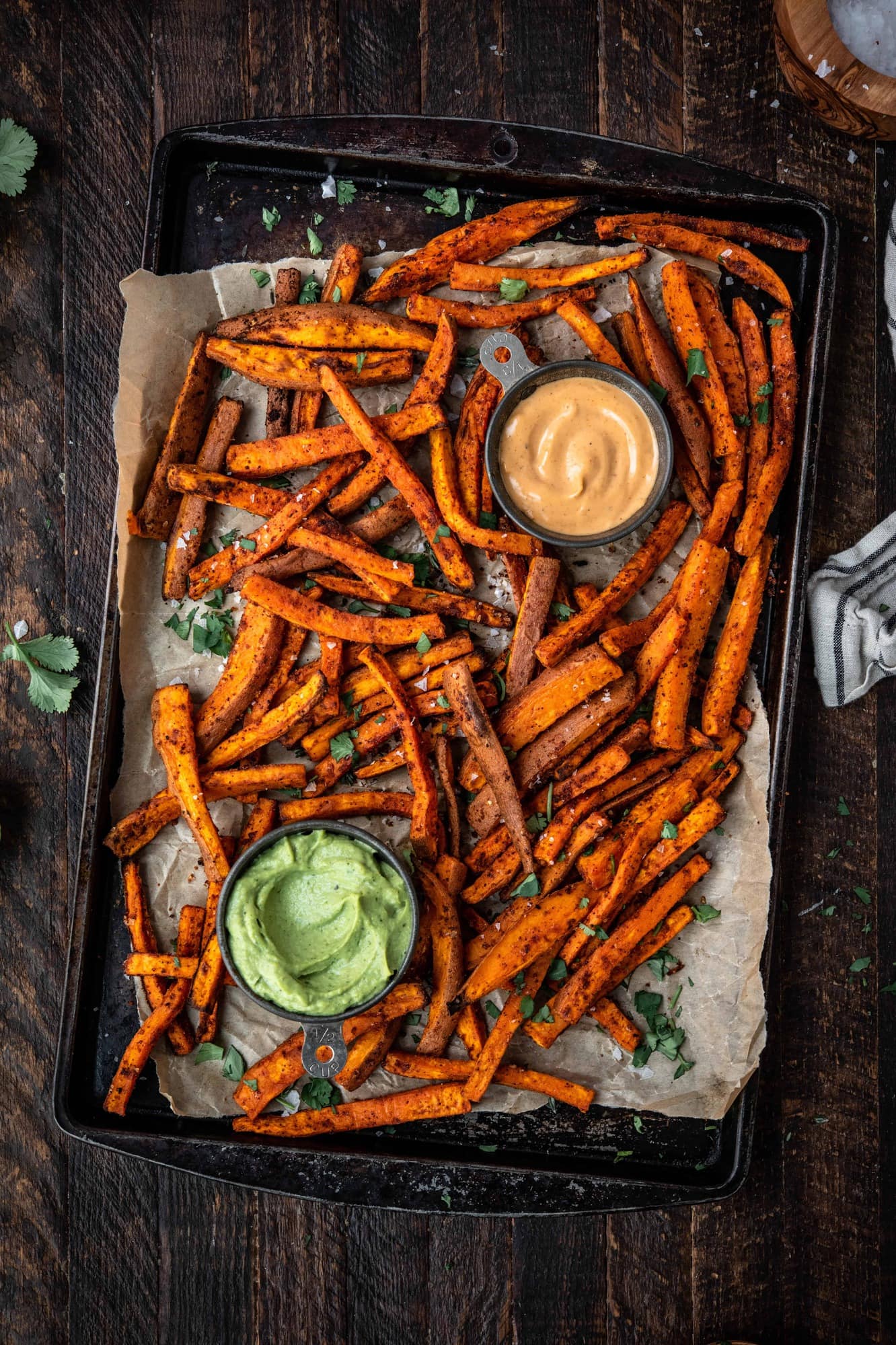 Spiced Crispy & Curly Sweet Potato Fries - Sprinkle of Green