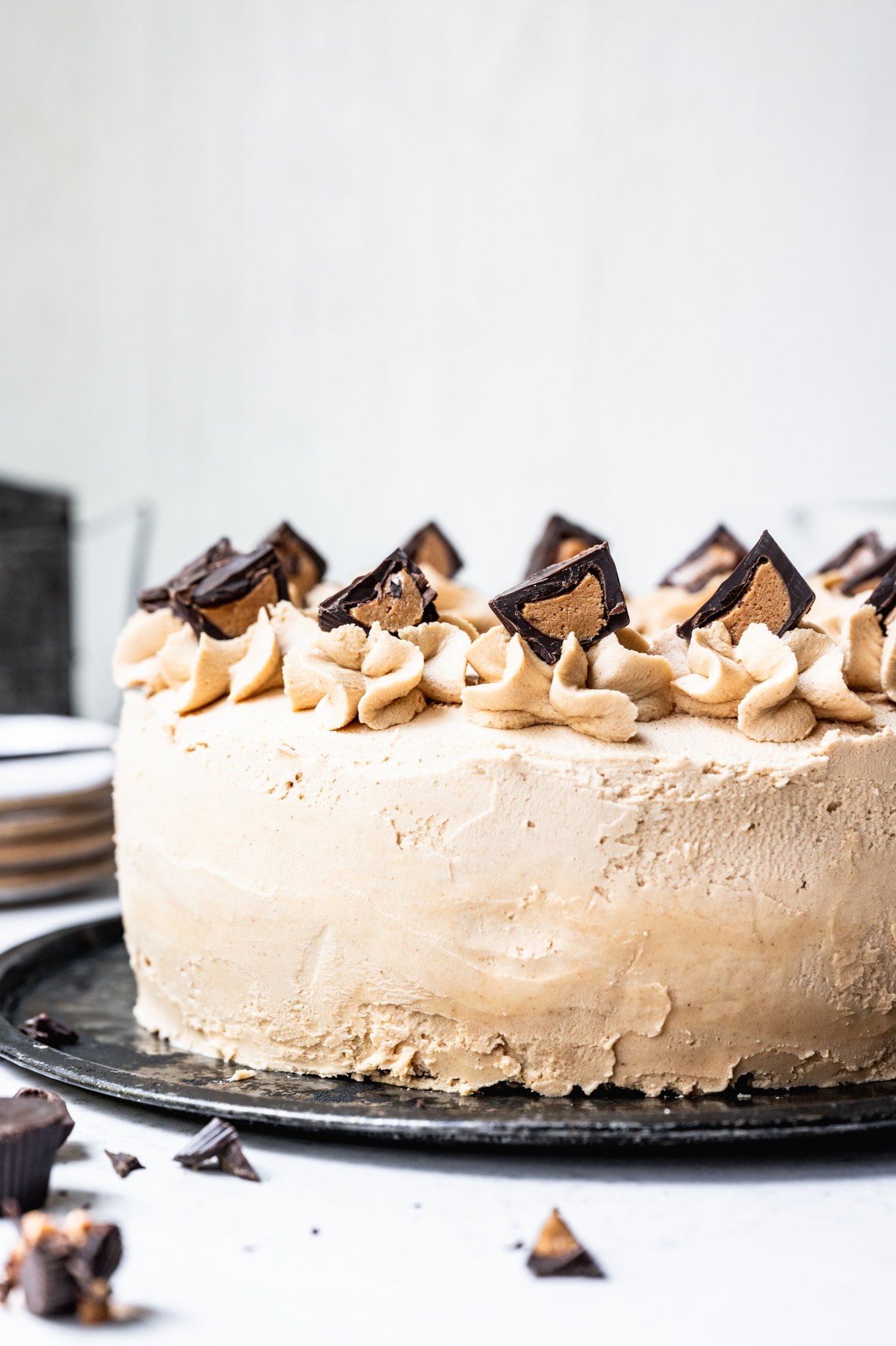 side view of vegan peanut butter ice cream cake