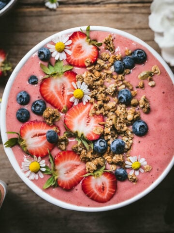 overhead view of strawberry smoothie bowl