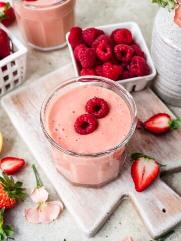 cropped-Mango-Strawberry-Banana-Smoothie-8.jpg