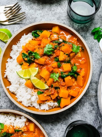 Overhead of finished butternut squash curry in bowls.