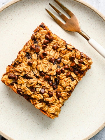 Close up overhead of a square of the chocolate chop baked oats.