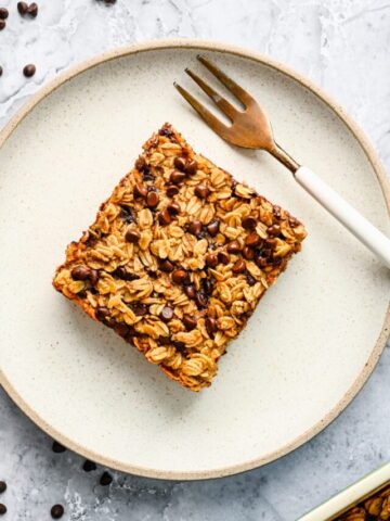 cropped-Chocolate-Chip-Baked-Oats-15.jpg