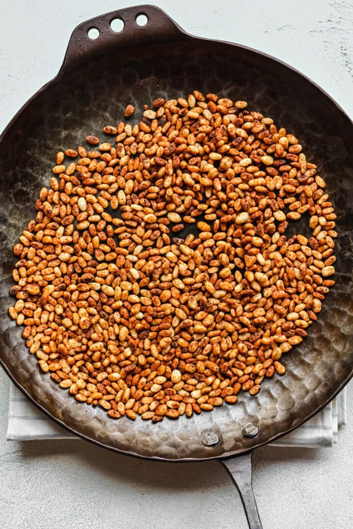 Puffed rice after cooking.