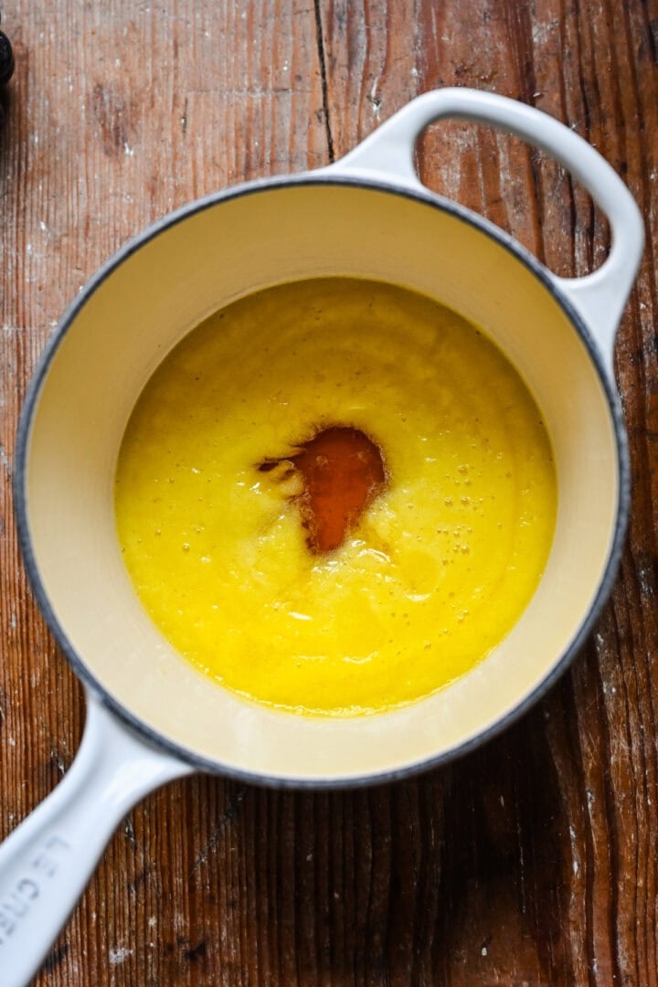 Pineapple puree before honey gets mixed in.