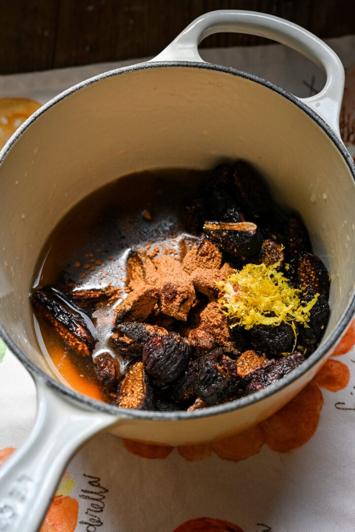 All of the filling ingredients added to a sacuepan.