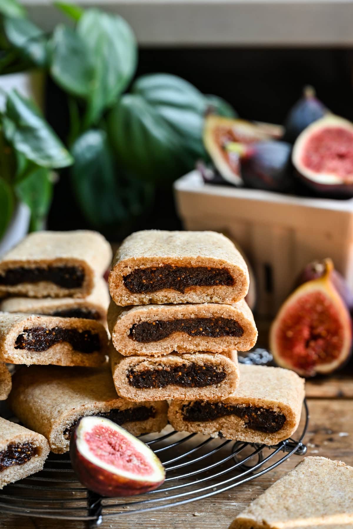 Front view of fig newtons stacked up.