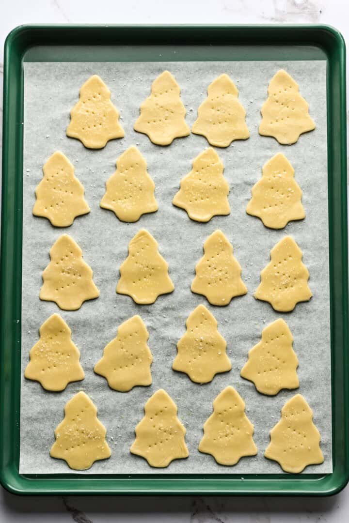 christmas tree crackers on sheet pan before baking.