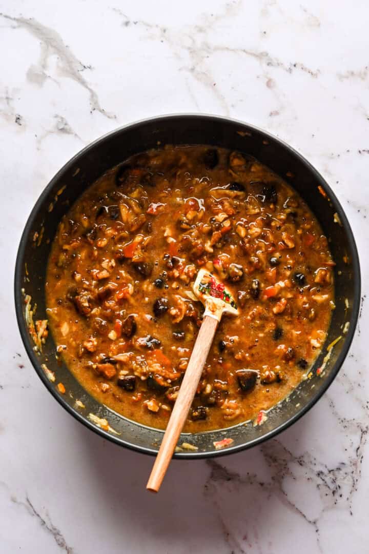 Figgy pudding wet ingredients mixed together.