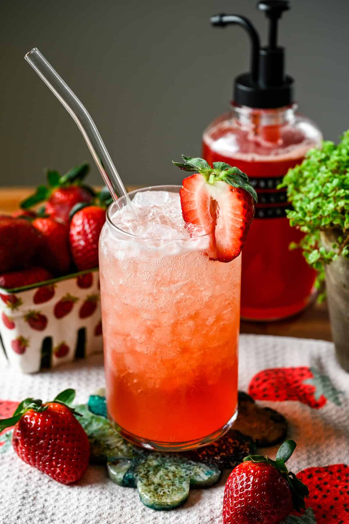Front view of strawberry vanilla soda.