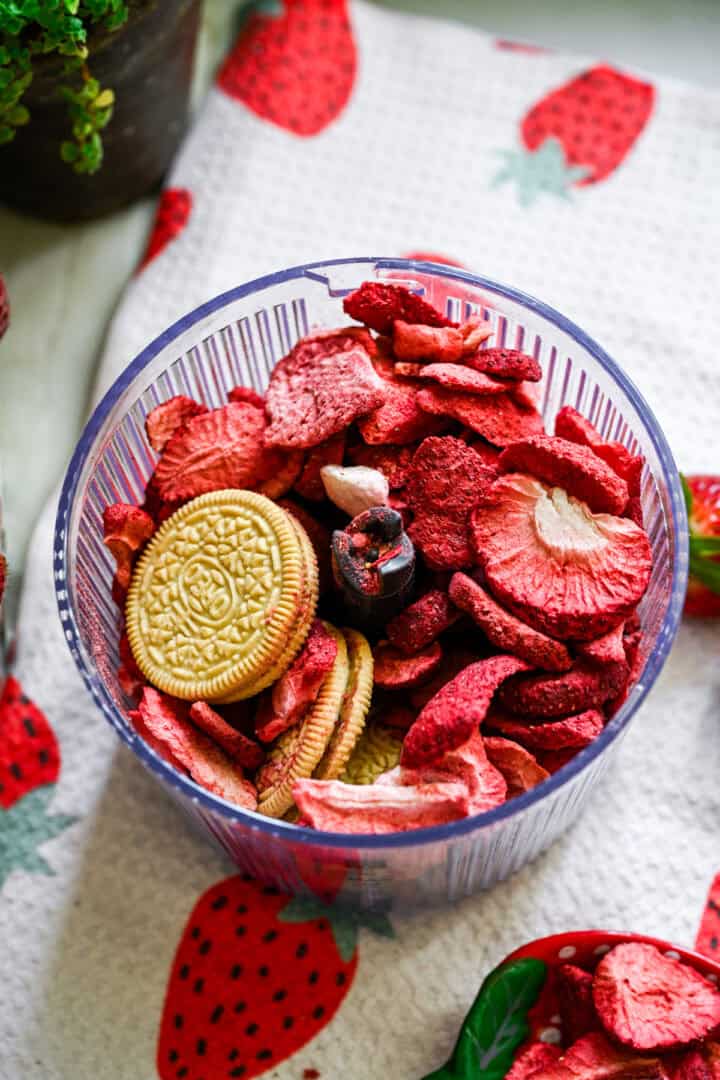 freeze dried strawberries and vanilla cookies in food processor before blending.