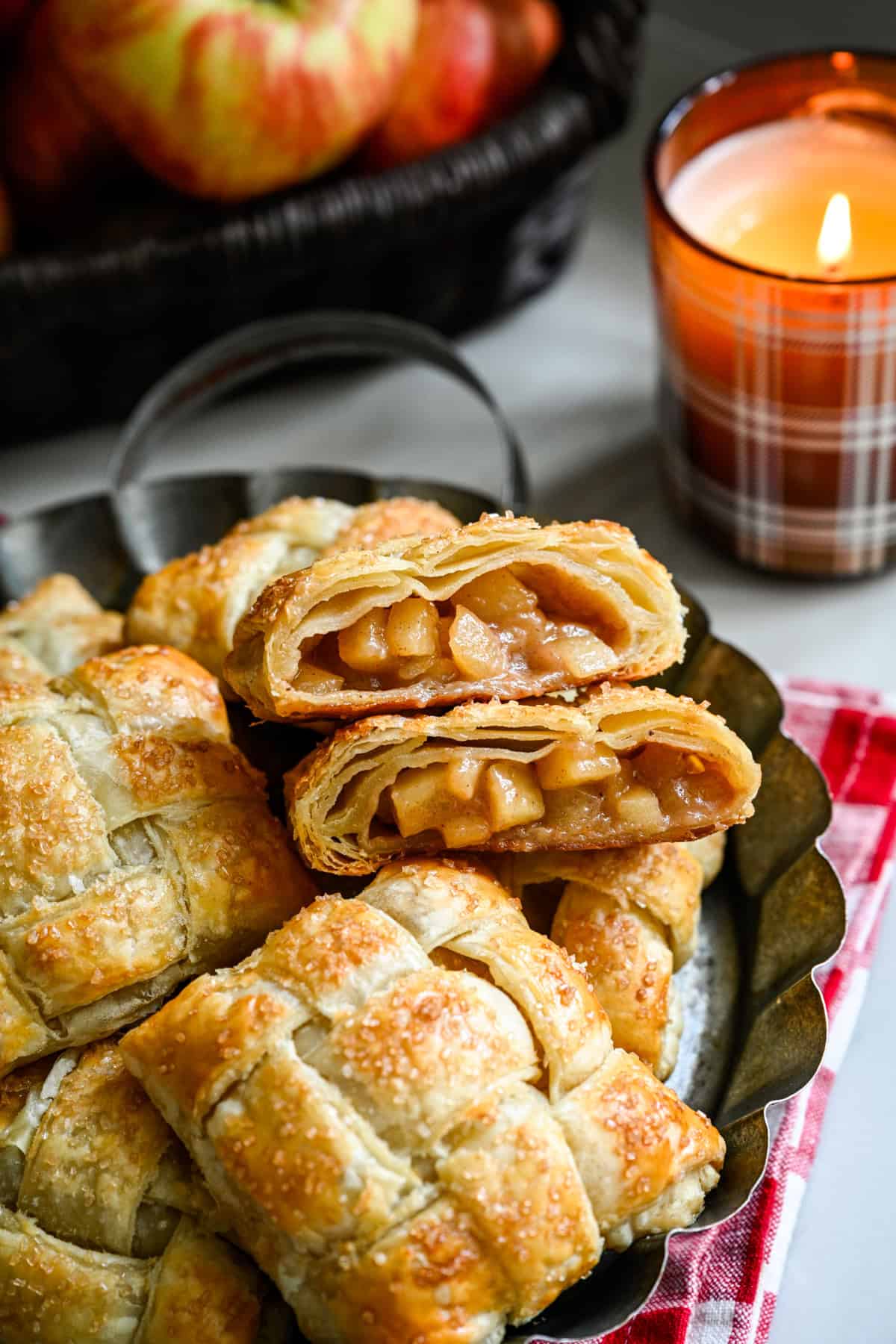 Side view of apple hand pies cut in half.